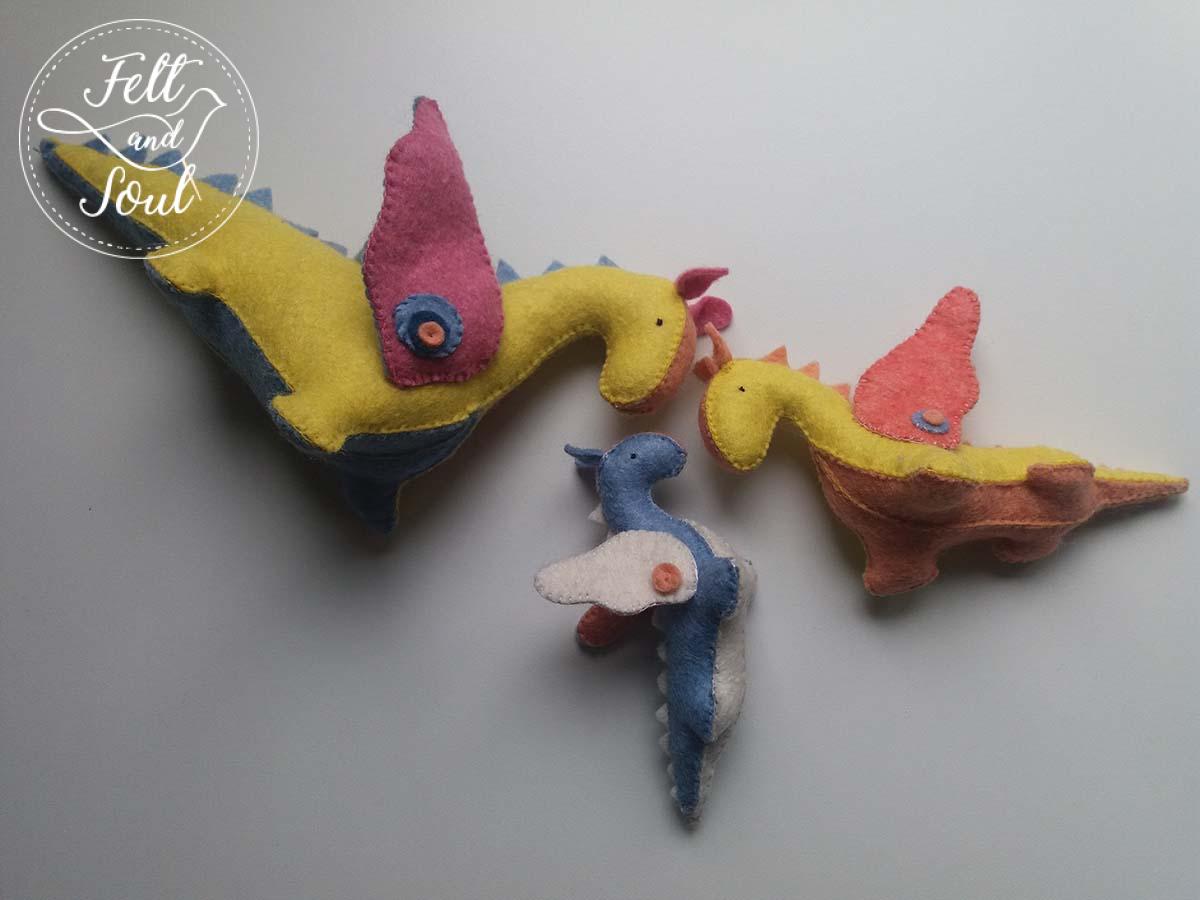 Sárkány filc figura