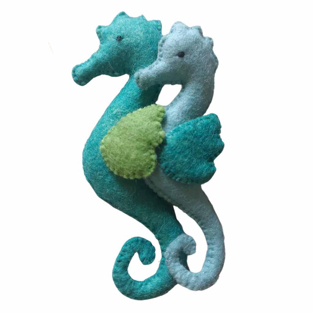 Felt and Soul - csikóhal gyapjúfilc figura