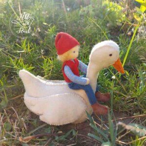 Felt and Soul Nils Horlgerson gyapjúfilc figura