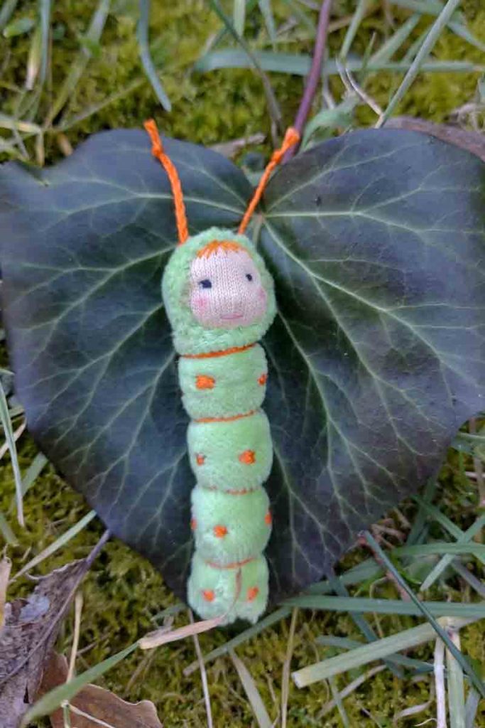 Felt and Soul - pillangó élete filc figurák -hernyó
