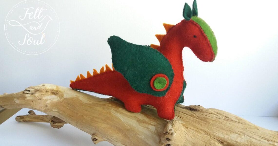 20180908_125425 gyapjúfilc sárkány