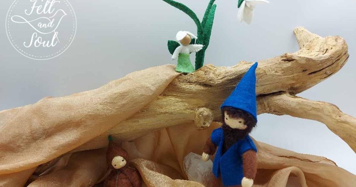 Felt and Soul Törpe, Hagyma baba, Hóvirág és Hóvirág tündér Hópihe tündér gyapjúfilc asztali bábok